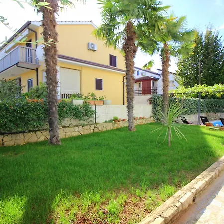 דירה Ferienwohnung In Mit Gepflegtem Garten *